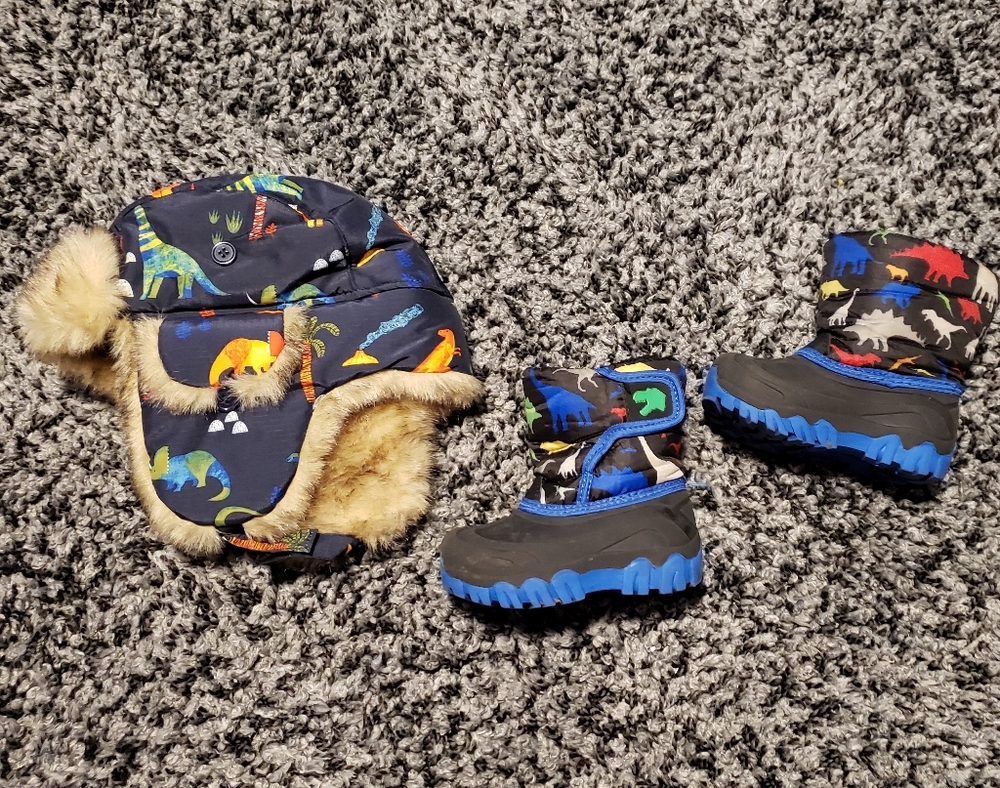 Dinosaur snow boots and snow hat